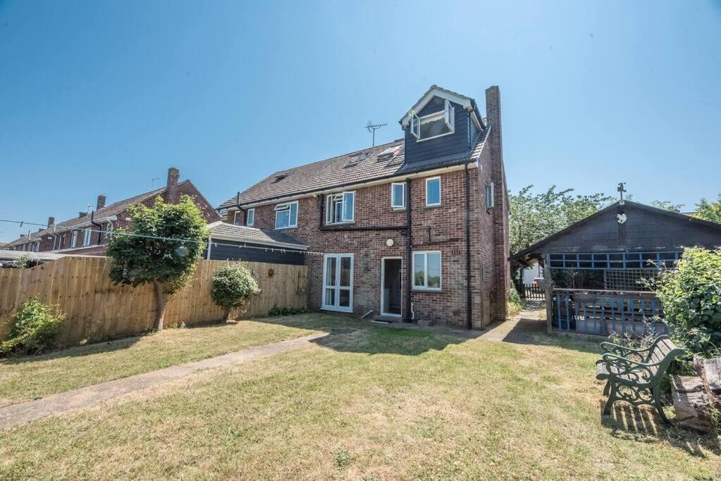 Number 27, Alderton Villa Woodbridge Bagian luar foto